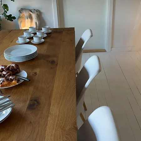 Bed & Breakfast Unik Midt I Byen